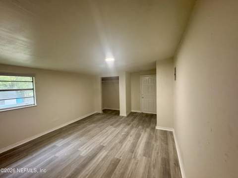 5420 Leaming Avenue, Jacksonville FL - photo 10 of 17