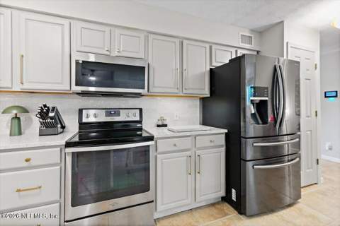 5698 Weber Lane, Jacksonville FL - photo 13 of 30