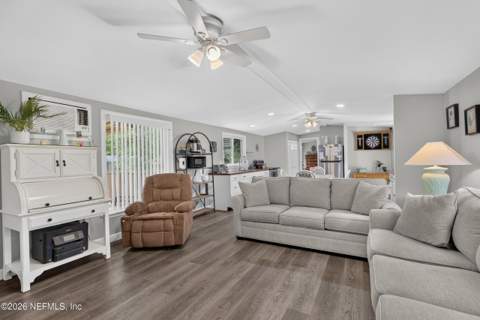 4731 Mayflower Street, Middleburg FL - photo 9 of 52