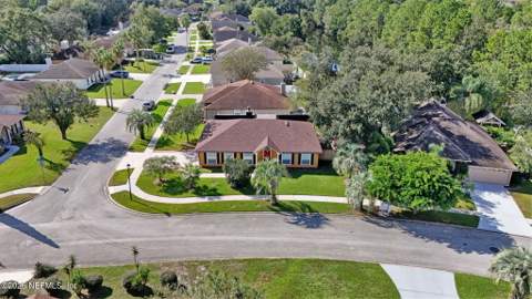 4408 Timber Hollow Way, Jacksonville FL - photo 9 of 48