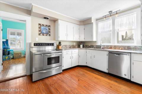 340 Charlotte Street, St. Augustine FL - photo 8 of 65