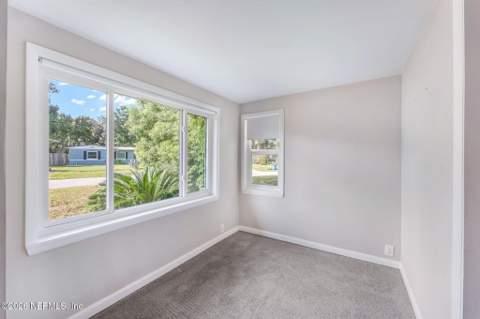 5330 Oak Forest Drive, Jacksonville FL - photo 15 of 18