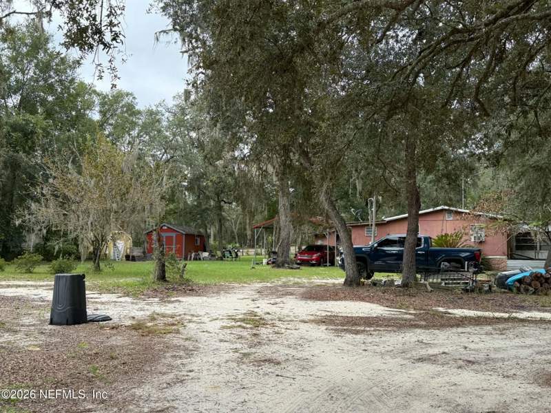 2 bedroom Manufactured Home at 127 West Lake Drive, Metes & Bounds, Hawthorne — photo 2