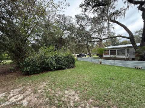 127 West Lake Drive, Hawthorne FL - photo 11 of 35