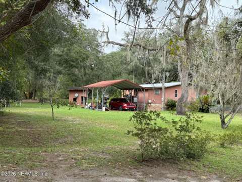 127 West Lake Drive, home for sale in Hawthorne 32640