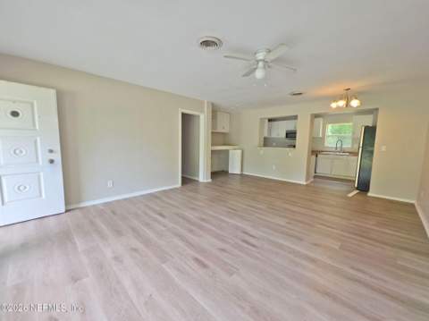 228 N Whitney Street, St. Augustine FL - photo 6 of 36
