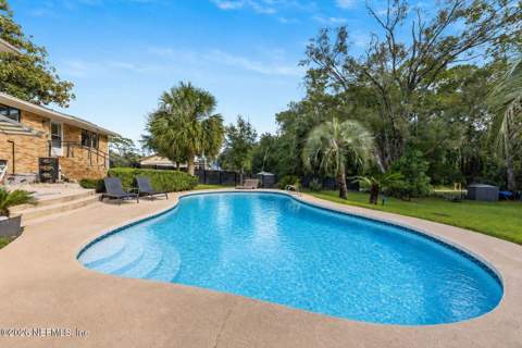 7824 Holiday, Jacksonville FL - photo 13 of 63