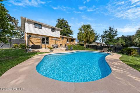 7824 Holiday, Jacksonville FL - photo 14 of 63