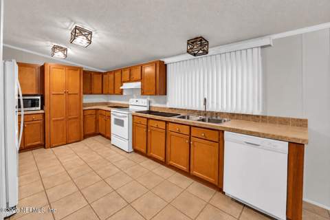 868 Johns Avenue, Orange Park FL - photo 9 of 34
