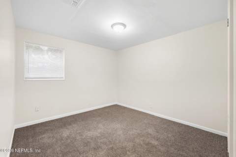 7624 Sandhurst Road, Jacksonville FL - photo 13 of 19
