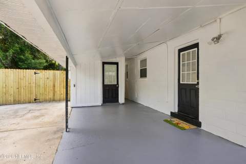7624 Sandhurst Road, Jacksonville FL - photo 15 of 19