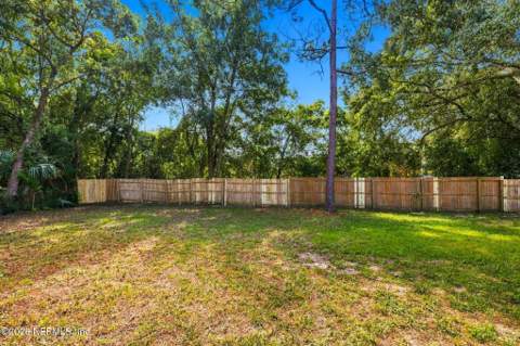 7624 Sandhurst Road, Jacksonville FL - photo 17 of 19