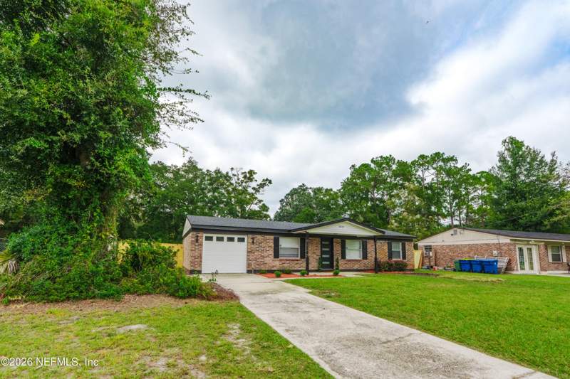 3 bedroom Single Family Residence at 10924 Key Haven Boulevard, Wood Campus Place, Jacksonville — photo 2