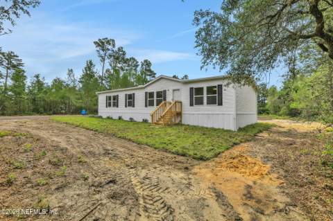 5759 Bryce Street, Keystone Heights FL - photo 6 of 65
