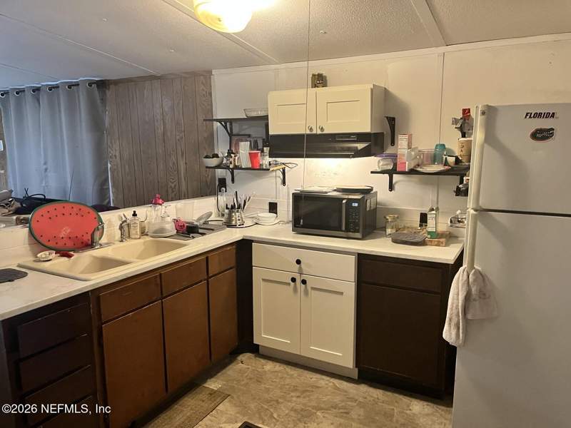 8 bedroom Mobile Home at 492 Roberts Street, Edgewood, Jacksonville — photo 4