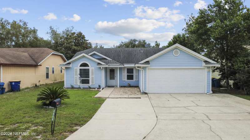 3 bedroom Single Family Residence at 8066 International Village Drive, Raymur Villas, Jacksonville — photo 1