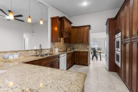 8066 International Village Drive, Jacksonville FL - photo 15 of 47
