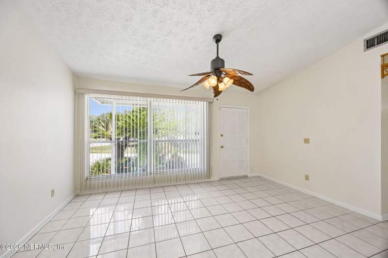 3 bedroom Single Family Residence at 137 Mango Court, Greenwood Estates, Middleburg — photo 4