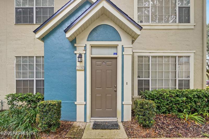 2 bedroom Condominium at 13703 N Richmond Park Drive #2109, Bishops Court, Jacksonville — photo 3