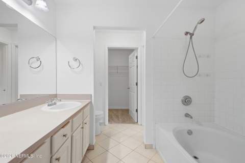 13703 N Richmond Park Drive #2109, Jacksonville FL - photo 15 of 41
