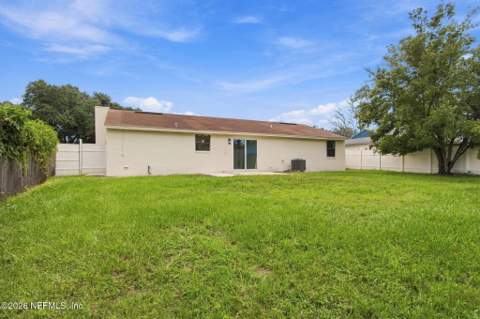 2544 Spring Lake Road, Jacksonville FL - photo 6 of 22
