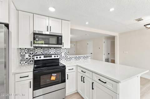 2544 Spring Lake Road, Jacksonville FL - photo 9 of 22