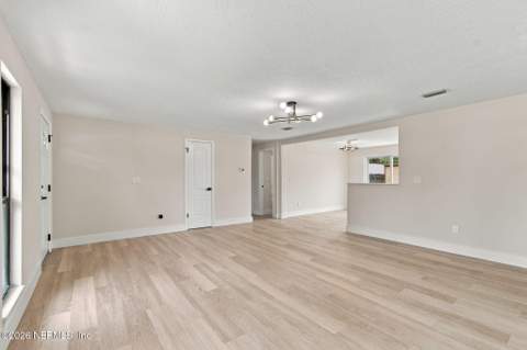 2544 Spring Lake Road, Jacksonville FL - photo 12 of 22
