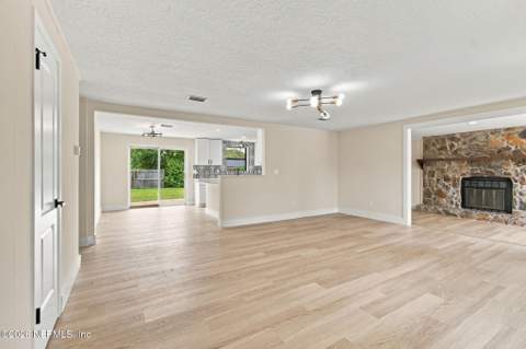 2544 Spring Lake Road, Jacksonville FL - photo 19 of 22
