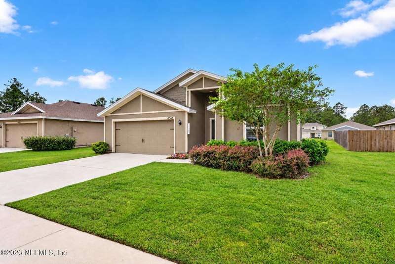 4 bedroom Single Family Residence at 8566 Newnan Lake Drive, Lakes At Woodlawn, Macclenny — photo 4