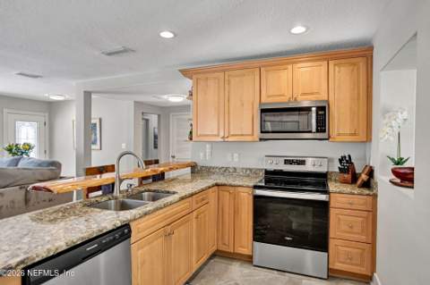 25 Coquina Avenue, St. Augustine FL - photo 6 of 52