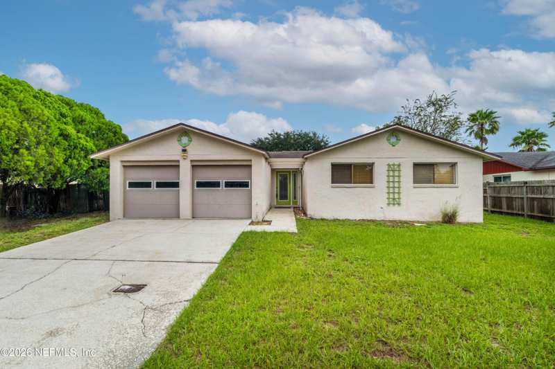 3 bedroom Single Family Residence at 1625 Monument Oaks Drive, Monument Oaks, Jacksonville — photo 1