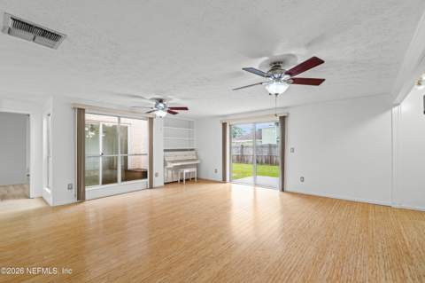 1625 Monument Oaks Drive, Jacksonville FL - photo 9 of 44