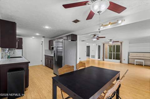 1625 Monument Oaks Drive, Jacksonville FL - photo 13 of 44