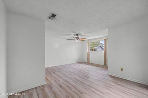 1625 Monument Oaks Drive, Jacksonville FL - photo 19 of 44