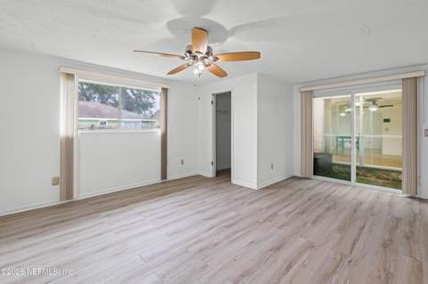 1625 Monument Oaks Drive, Jacksonville FL - photo 21 of 44
