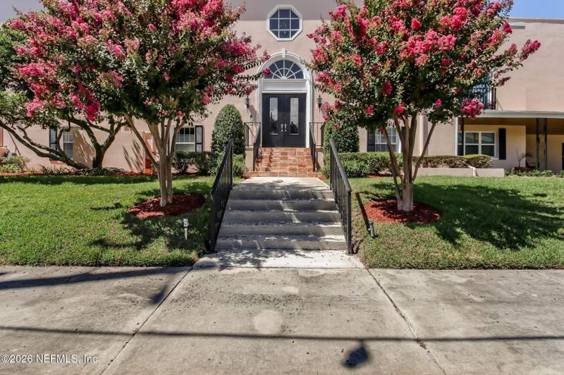 2 bedroom Condominium at 2909 St Johns Avenue #22B, The Avenues, Jacksonville — photo 3