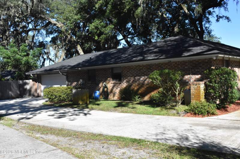 4 bedroom Single Family Residence at 3928 S Hickory Grove Drive, University Park, Jacksonville — photo 3