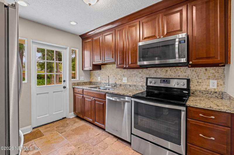3 bedroom Single Family Residence at 4660 Martingale Road, Westfield, Jacksonville — photo 3
