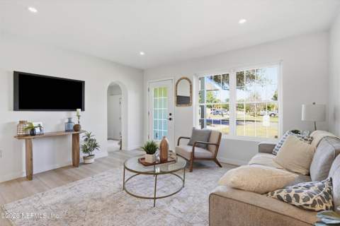 35 San Pablo Circle, Jacksonville Beach FL - photo 8 of 36