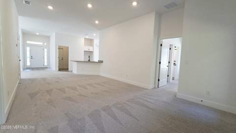 8321 Helmsley Boulevard, Jacksonville FL - photo 10 of 24
