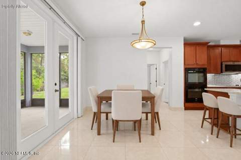 12513 Westberry Manor Drive, Jacksonville FL - photo 24 of 81