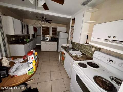2146 W 17th Street, Jacksonville FL - photo 9 of 32