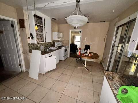 2146 W 17th Street, Jacksonville FL - photo 16 of 32