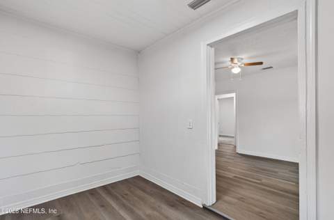3242 Dignan Street, Jacksonville FL - photo 9 of 13