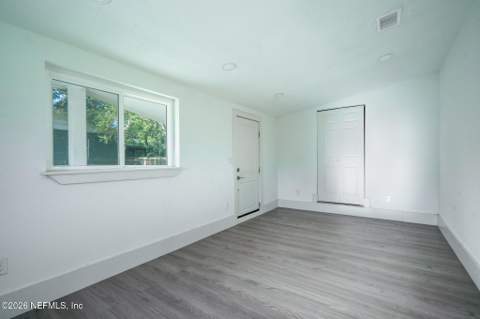 9430 Norfolk Boulevard, Jacksonville FL - photo 14 of 27