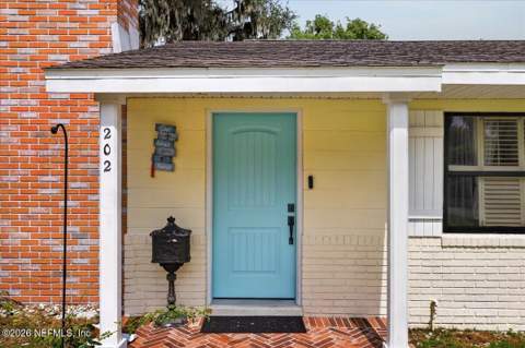 202 Lakeview Avenue, Crescent City FL - photo 12 of 62
