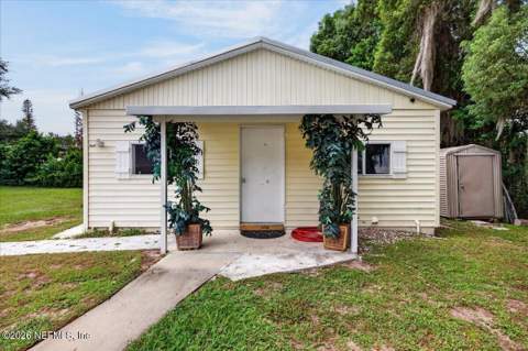 202 Lakeview Avenue, Crescent City FL - photo 7 of 62