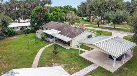 202 Lakeview Avenue, Crescent City FL - photo 6 of 62