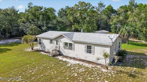 102 Center Avenue, home for sale in Pomona Park 32181