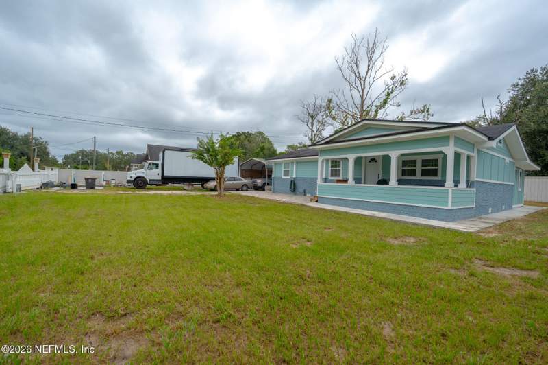 3 bedroom Mobile Home at 8354 Vining Street, Jax Heights, Jacksonville — photo 2